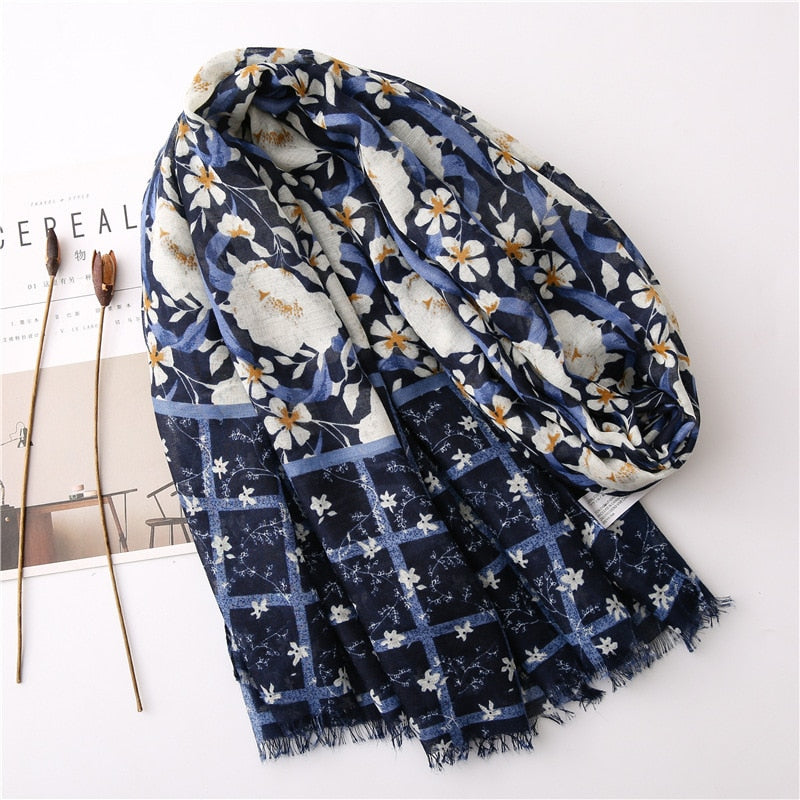 Chèche <br> Bleu Marine Fleuri - boutique-hippie.fr